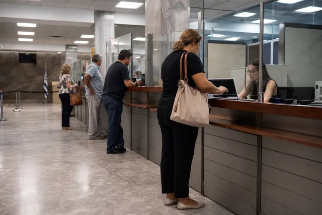 Uruguay's BCU tightens payments, open finance