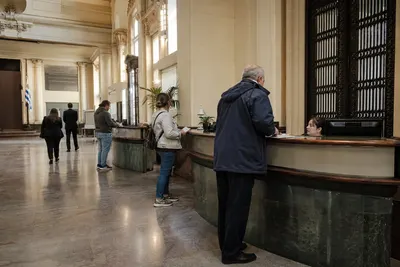 Uruguay obliga a informar riesgo cambiario en depósitos